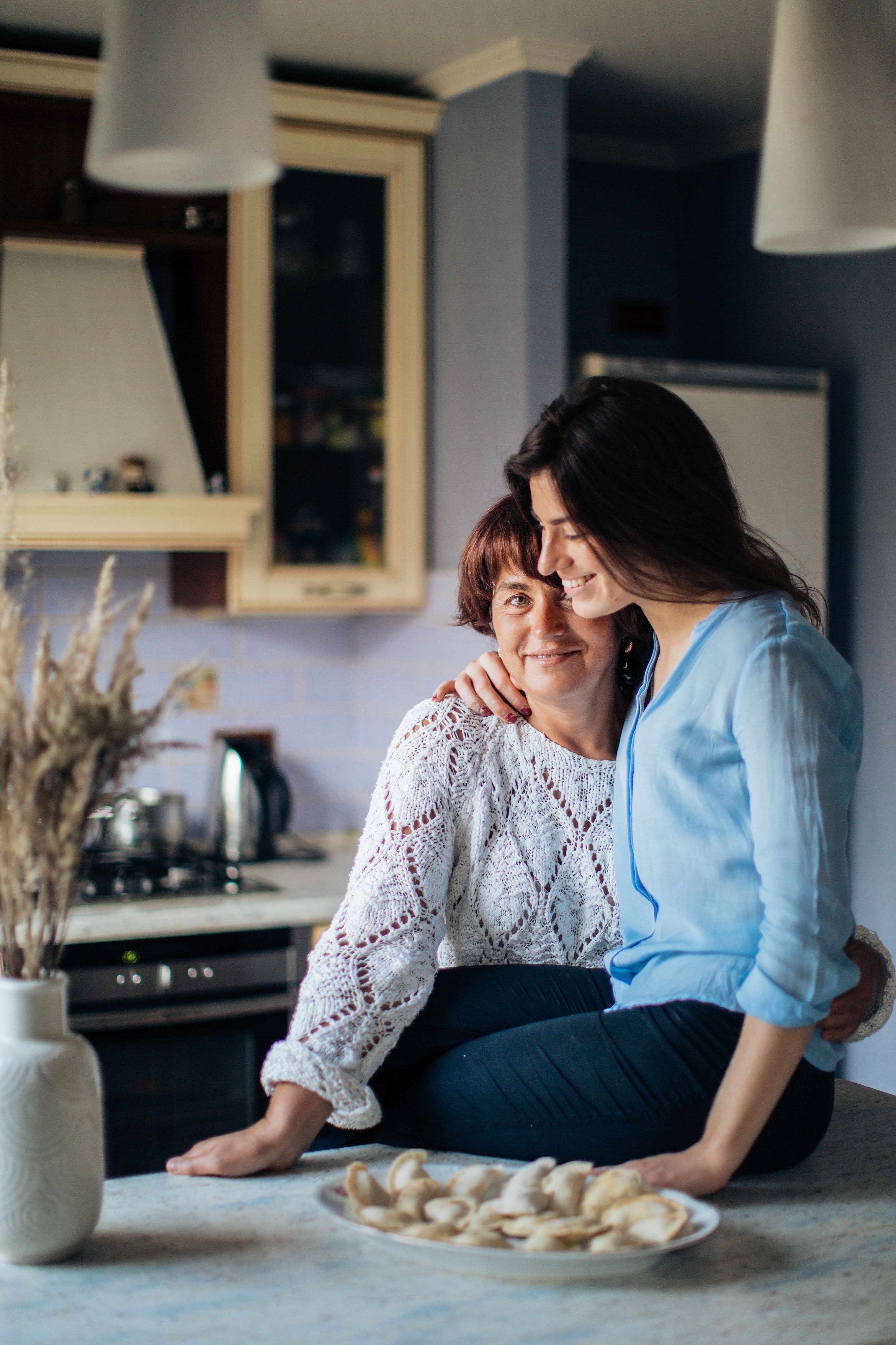 Eine Mutter mit ihrer Tochter